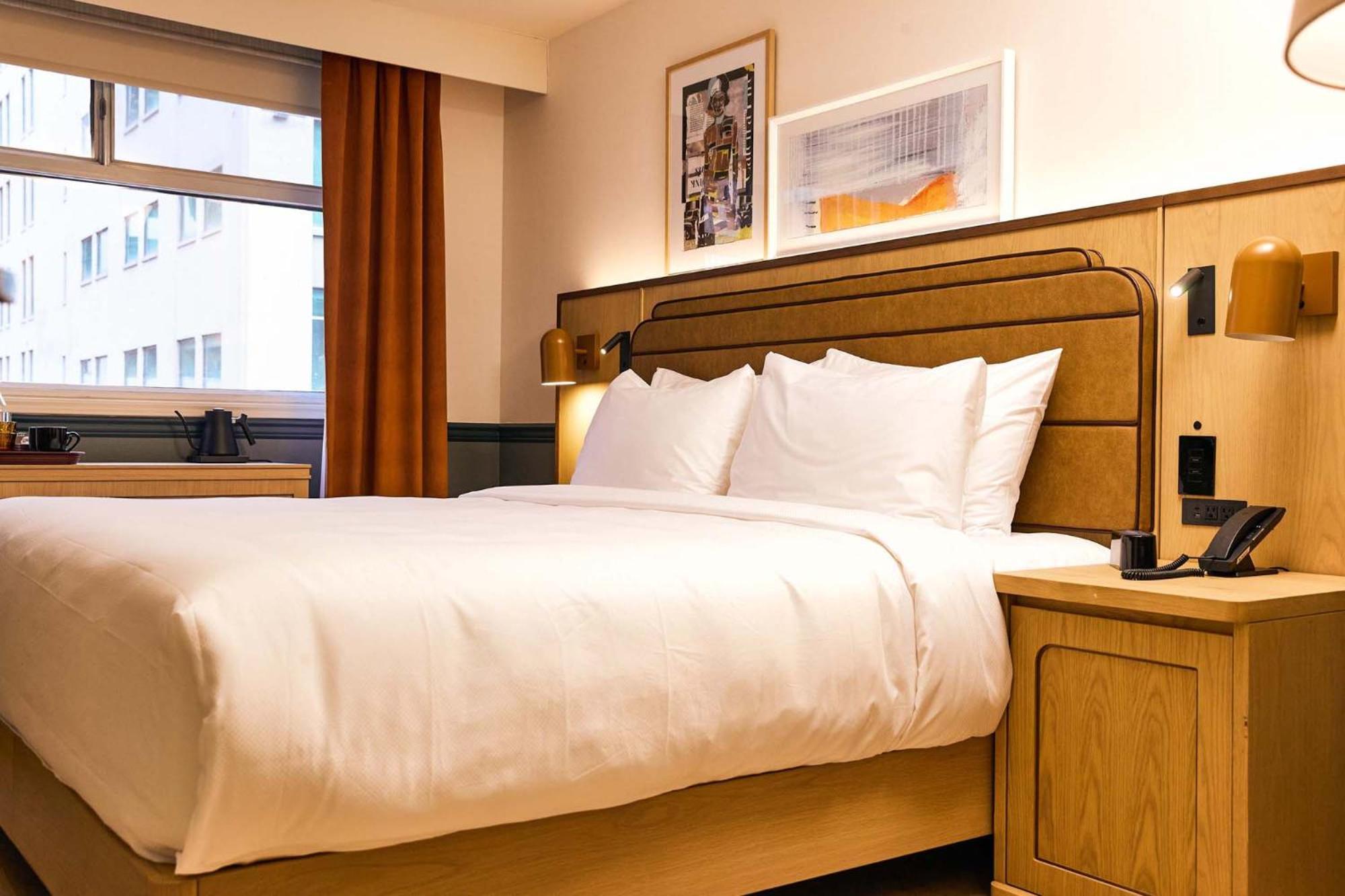 Union Hotel Toronto Room photo